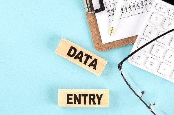 Launch Your Career in Data Entry: A Guide to Skills and Job Search